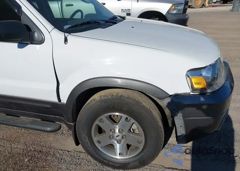 2005 Ford Escape Xlt z USA, uszkodzony, nr VIN 1FMYU93195KB02310